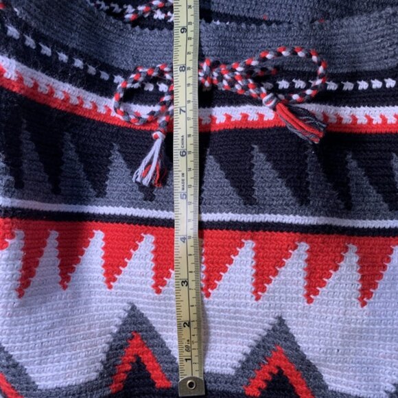 Aztec-style Handmade Lined Crochet Bag - Picture 4 of 13